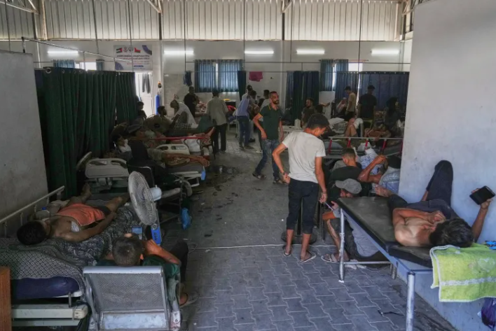 مدير الإغاثة الطبية: نقص الأدوية بغزة يمنعنا من تقديم الخدمات الصحية