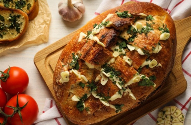 خبز الثوم والموزاريلا