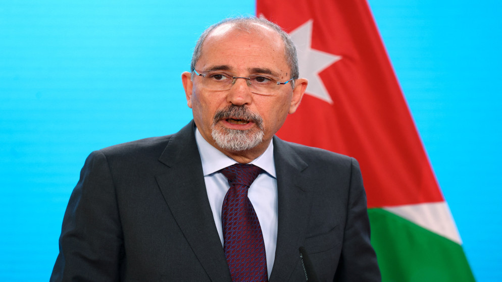 الصفدي يبحث مع نظيره السعودي الأوضاع الإقليمية 