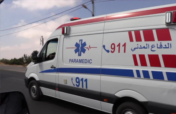 وفاة و4 إصابات بحادث تصادم على الطريق الصحراوي