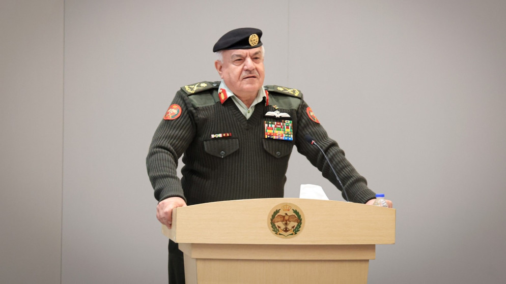اللواء الحنيطي يلتقي بقائد القيادة المركزية الأميركية