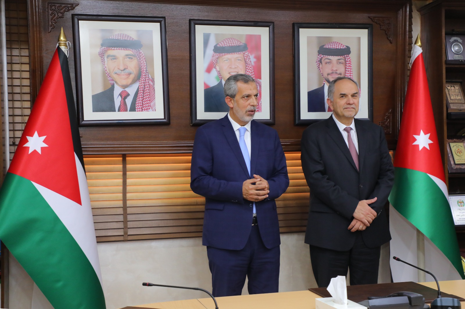 ٤٣ محاميا يؤدون اليمين القانونية أمام وزير العدل