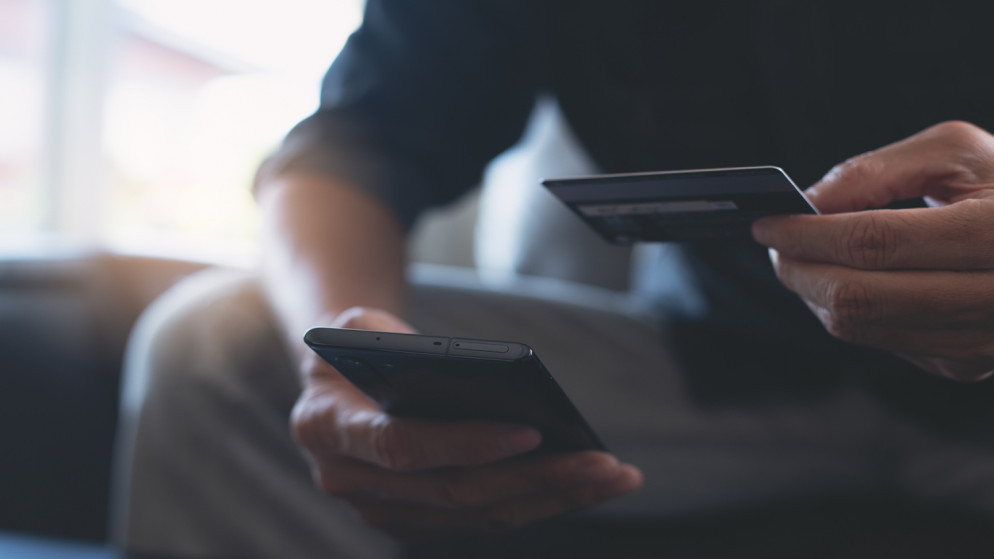 خلال عام ..  380 ألف مستخدم جديد للمحافظ الإلكترونية في الأردن