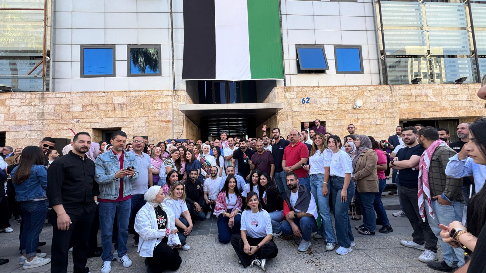 البنك الأردني الكويتي يحتفل بعيد الاستقلال 79 بفعاليات تعزز الانتماء الوطني