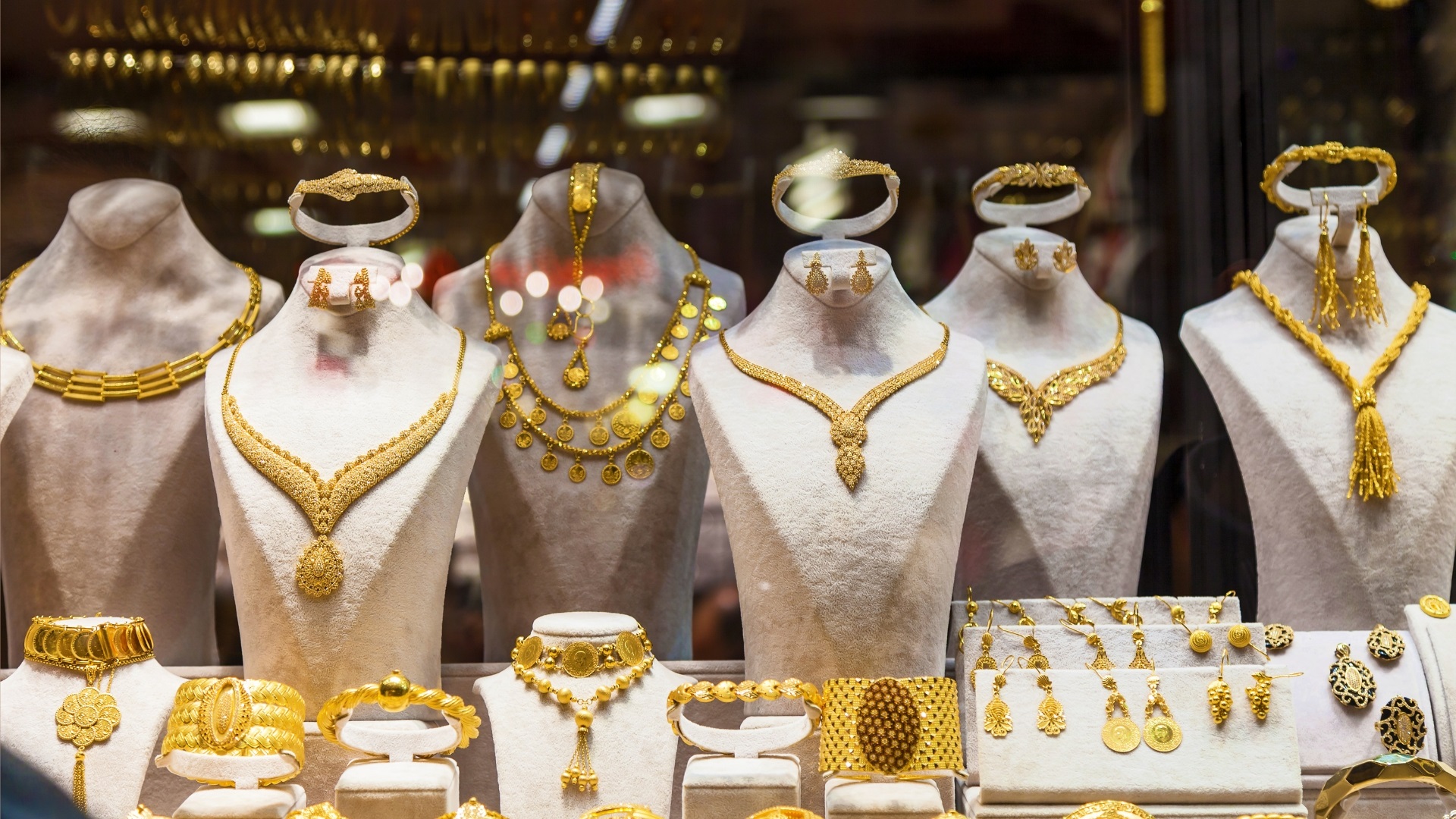 ارتفاع أسعار الذهب محليا إلى 84.3 دينارا للغرام