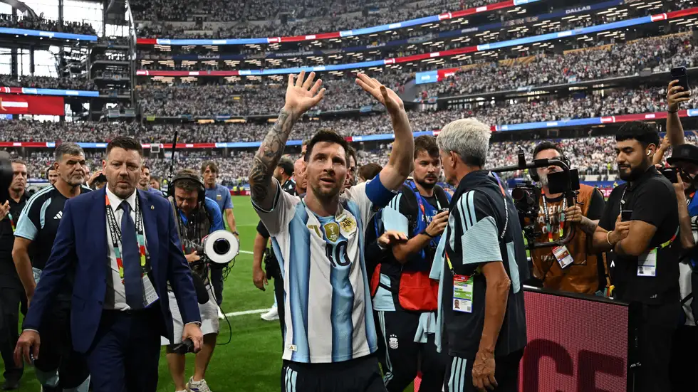 أكبر من مجرد مباراة! ..  ميسي يحطم 4 أرقام قياسية أمام النمسا ويدخل موسوعة جينيس