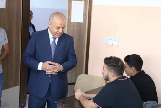 وزير التربية يتفقد عددا من مدارس لواء الجيزة