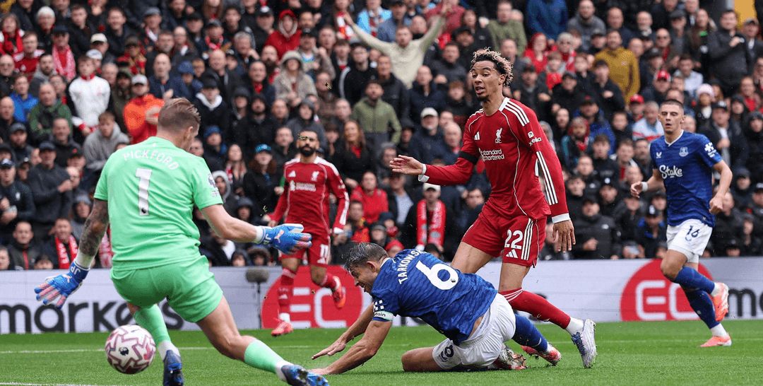 ليفربول يحسم مواجهة ديربي الميرسيسايد أمام إيفرتون