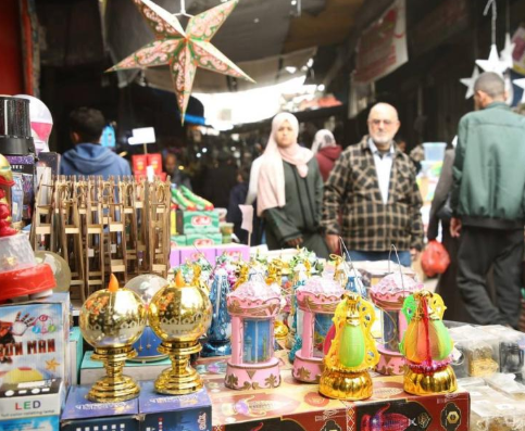 غزة تستقبل رمضان بين آمال الانفراج الاقتصادي وأعباء الحرب  