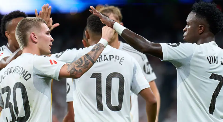 عودة فينيسيوس تزين التشكيل المتوقع لريال مدريد أمام إسبانيول