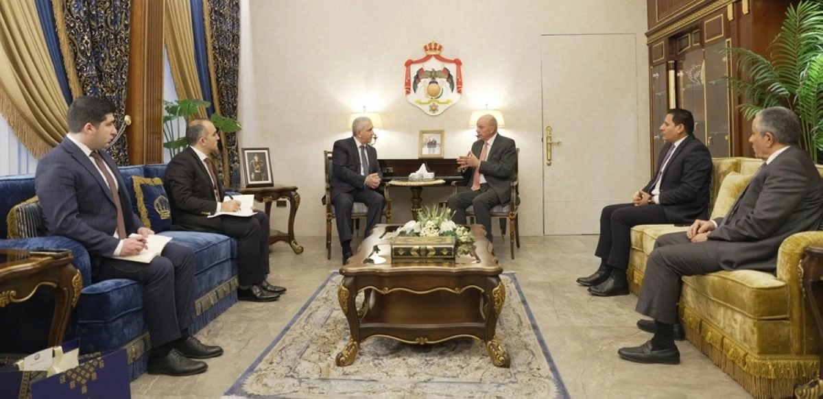 الفايز يؤكد حرص الأردن على تعزيز العلاقات مع مصر وأذربيجان