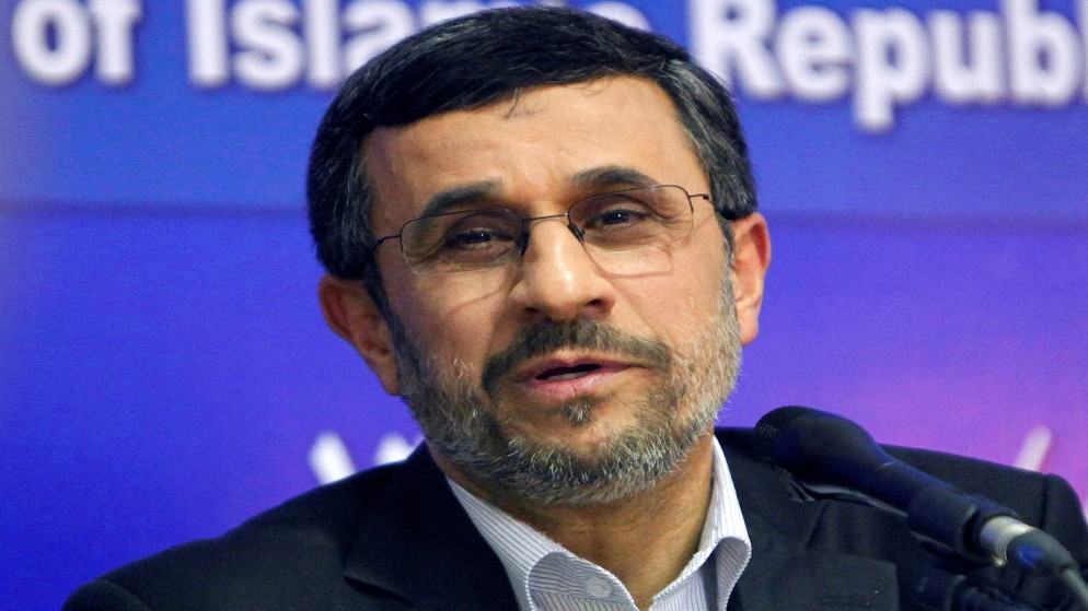 أحمدي نجاد يسجل ترشحه لانتخابات الرئاسة في إيران