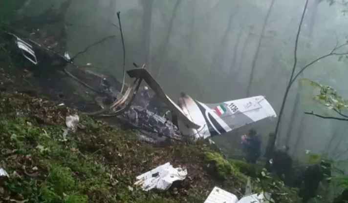 الهلال الأحمر الإيراني يعلن العثور على جثامين من كانوا على متن المروحية