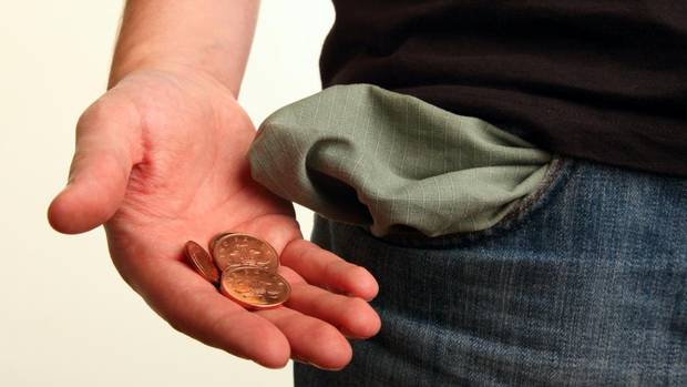 بعد العيد… ماذا بقي في جيب الأردنيين؟ وهل كشف رمضان عمق الأزمة المعيشية؟