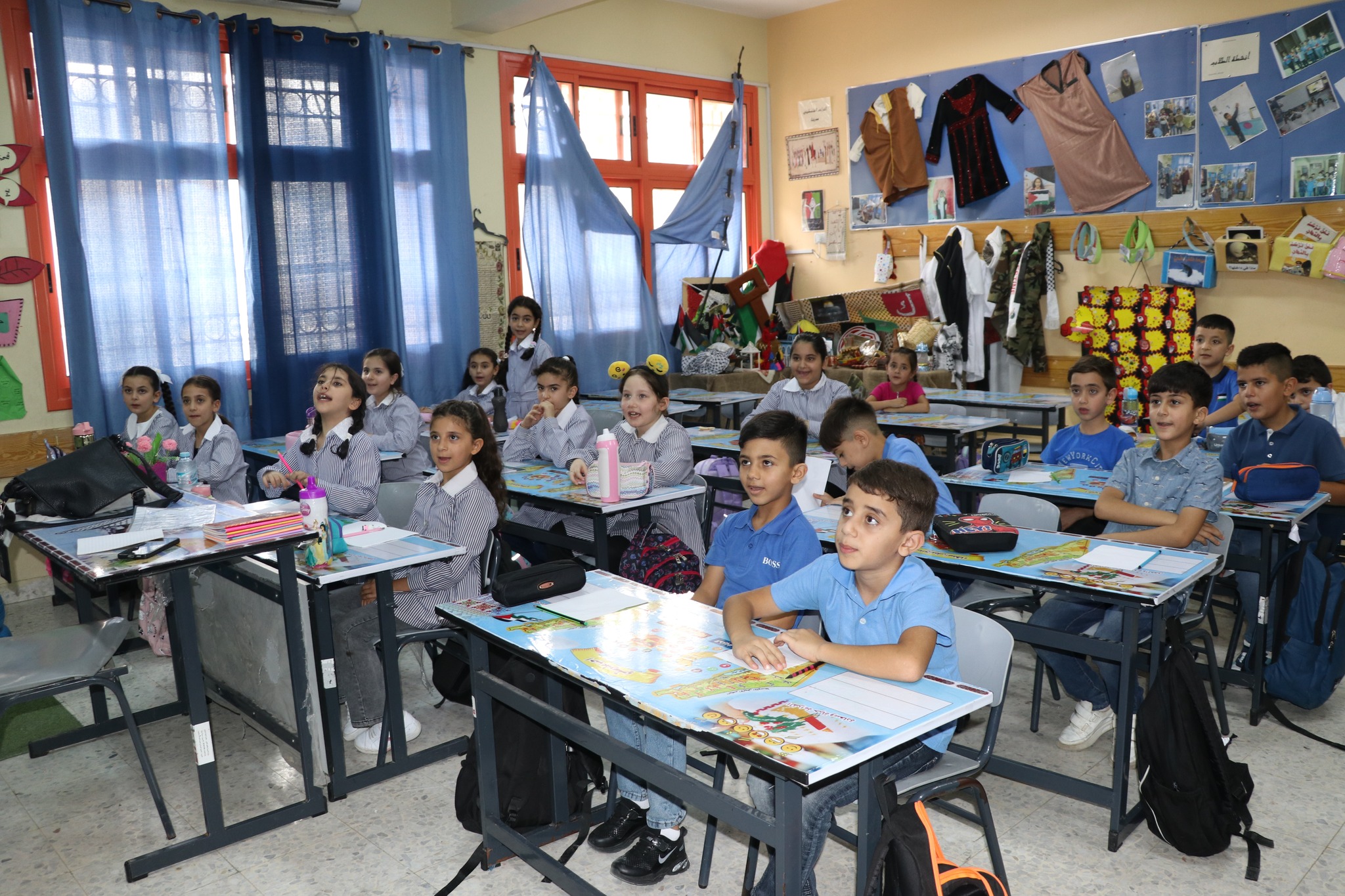 انطلاق العام الدراسي في محافظات الضفة بعد غد