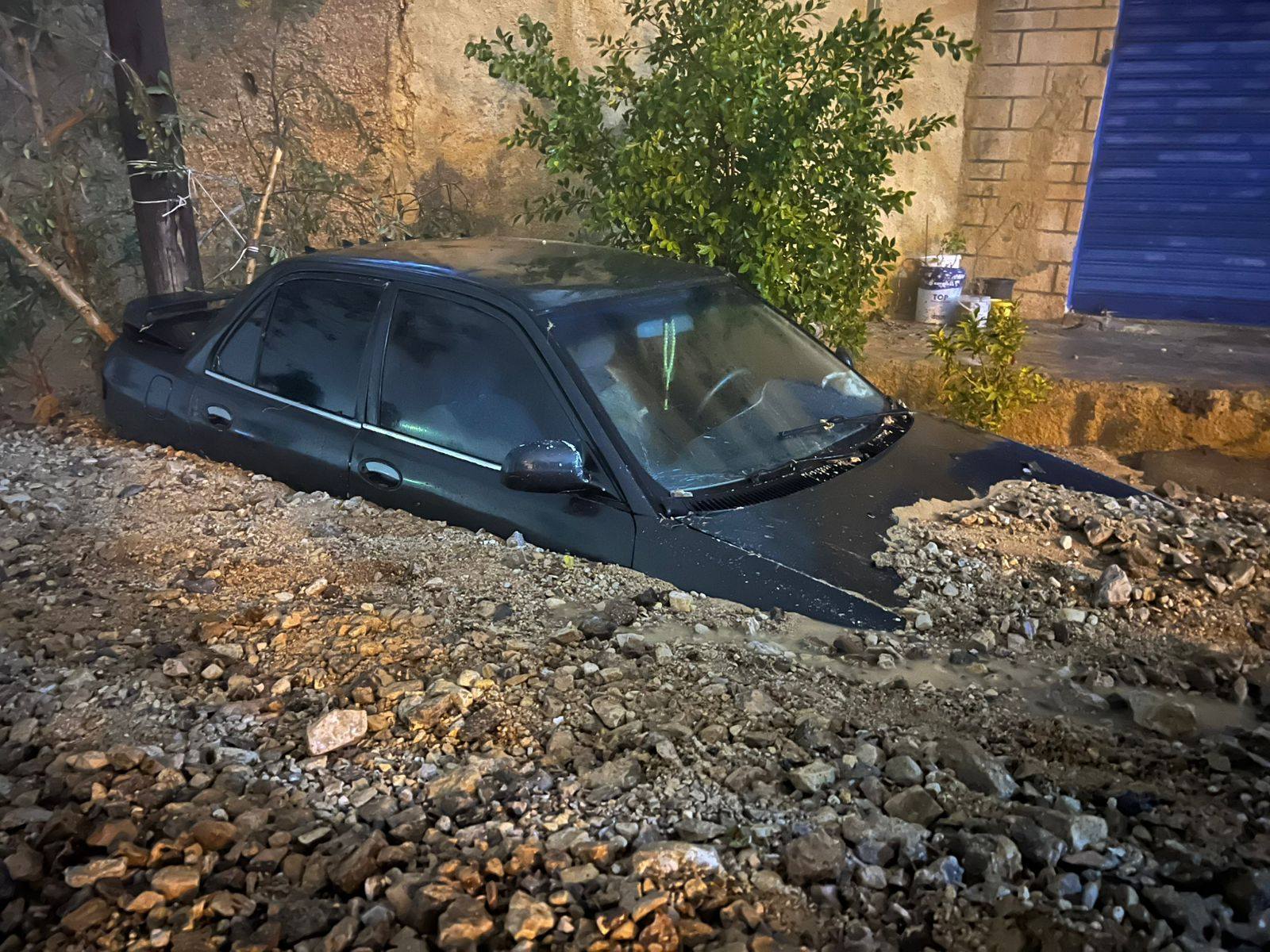 مواطنون: المقصّر يجب أن يُحاسَب ويغادر موقعه… وبخلاف ذلك سيستمر "الغرق"