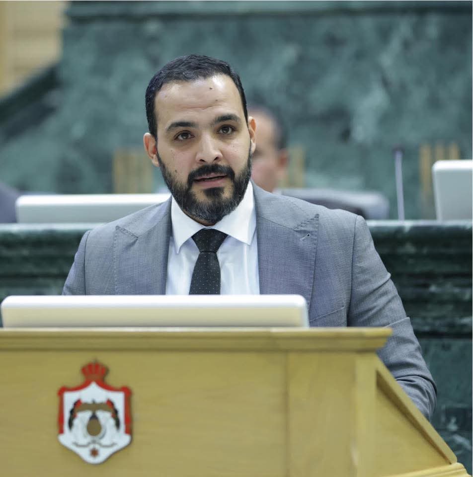 الهروط: نطالب ببطاقة نقل عام مدعومة ومخصصة لطلبة الجامعات لتخفيف الأعباء المالية