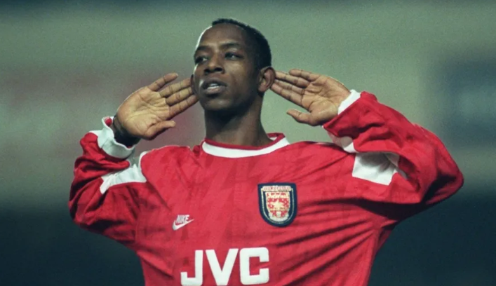 ايان رايت يوجه رسالة تحذيرية الى ارسنال