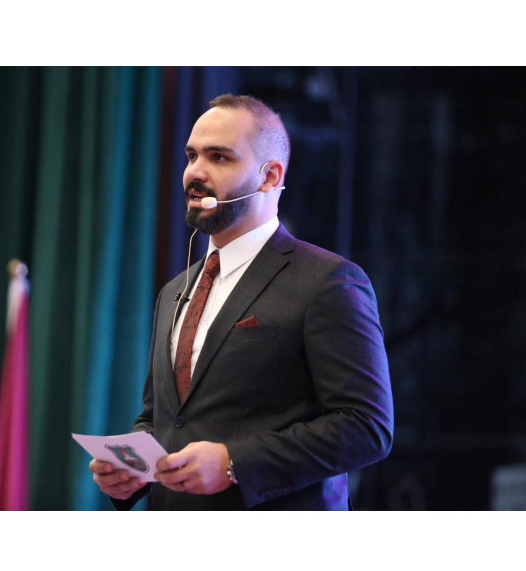 المناصير: مطالبات المسؤولين تحوّلت إلى أدوات ظهور إعلامي فارغة