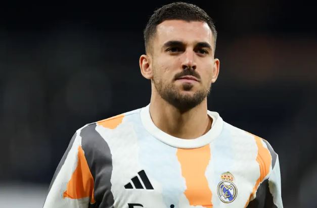 سيبايوس يفجر الجدل في ريال مدريد