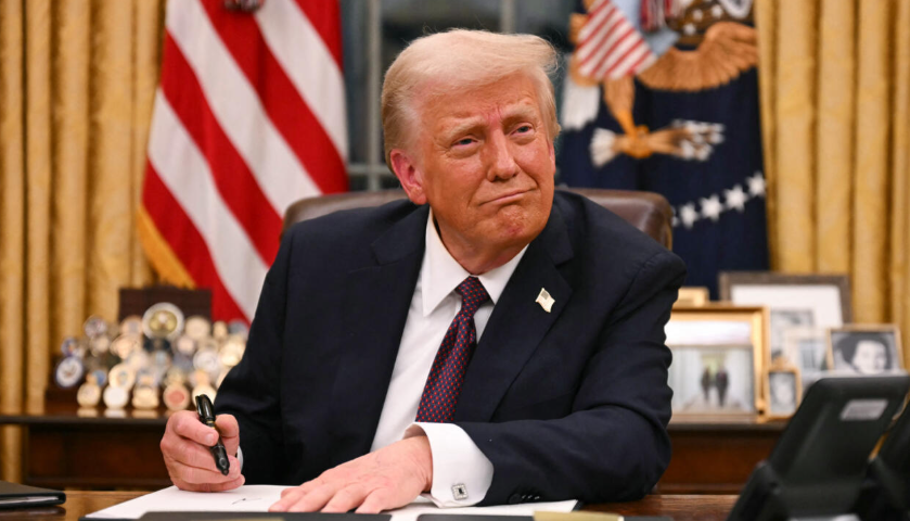 ترامب يشيد بشجاعة المسلم أحمد الأحمد: أنقذ حياة الكثيرين بأستراليا