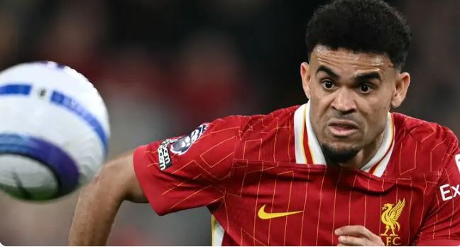 دياز يضع شرطًا معقدًا أمام برشلونة