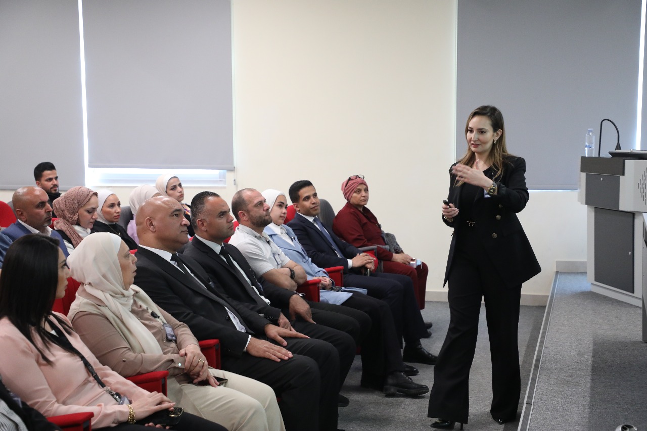 "الشرق الأوسط" تنظّم ورشة تدريبية حول الإتيكيت والمراسم والبروتوكول في بيئة العمل الجامعية