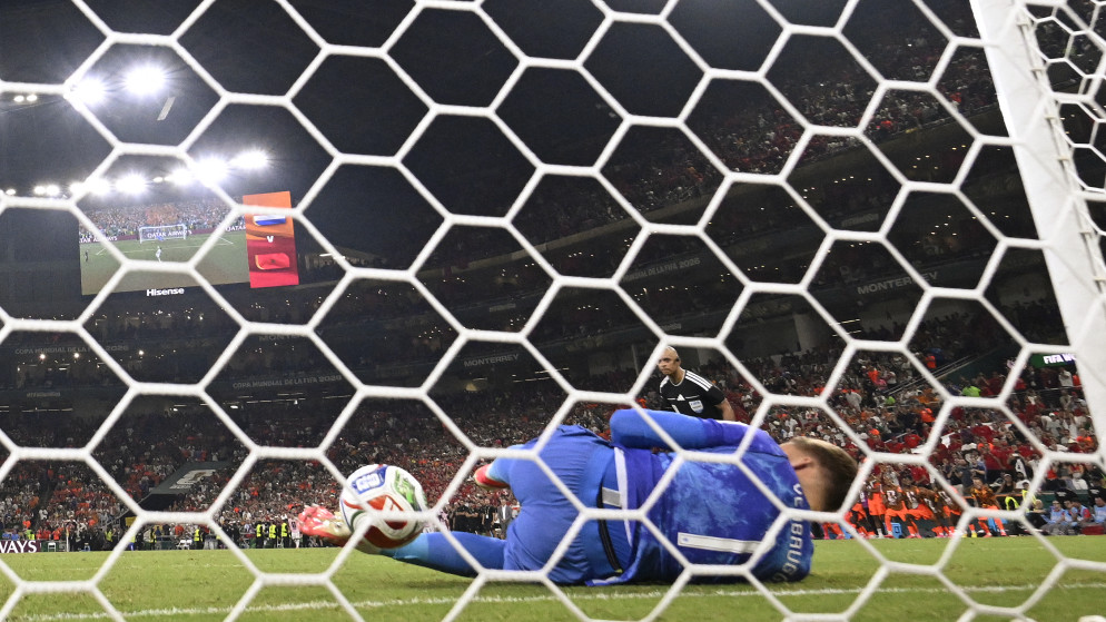 المغرب يتأهل لدور الـ16 بعد الفوز على هولندا بركلات الترجيح