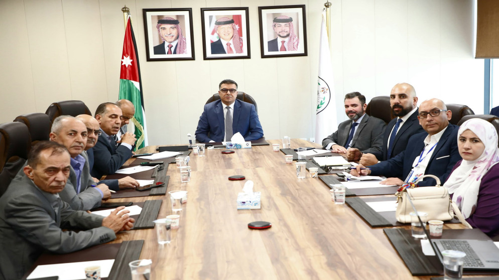 الحنيفات يؤكد ضرورة التوسع في تطبيقات الذكاء الاصطناعي لرفع كفاءة القطاع