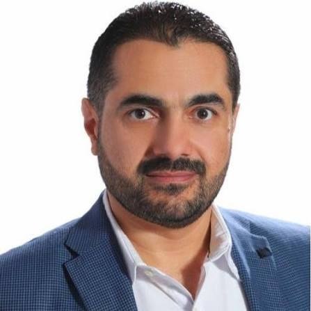 أبو ناصر: اشتراط المواصفات الجديدة وراء تراجع أعداد المركبات الواردة إلى المناطق الحرة