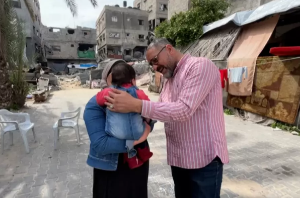 حرب الإبادة تهدي زوجين في غزة طفلة طال انتظارها 