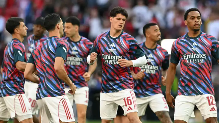 إيفرتون يعلن ضم لاعب آرسنال