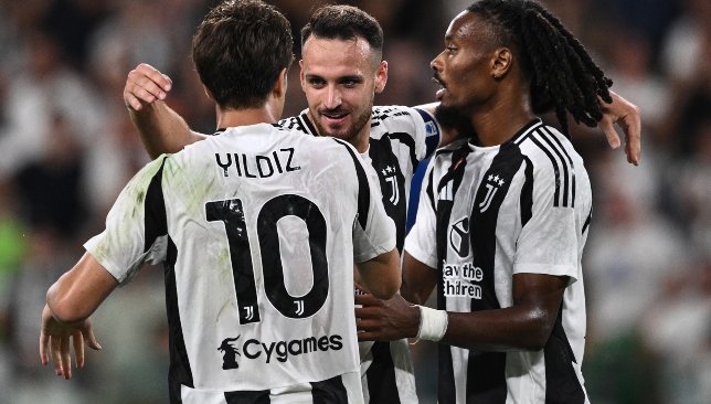 نجم يوفنتوس على أعتاب الدوري الإنجليزي