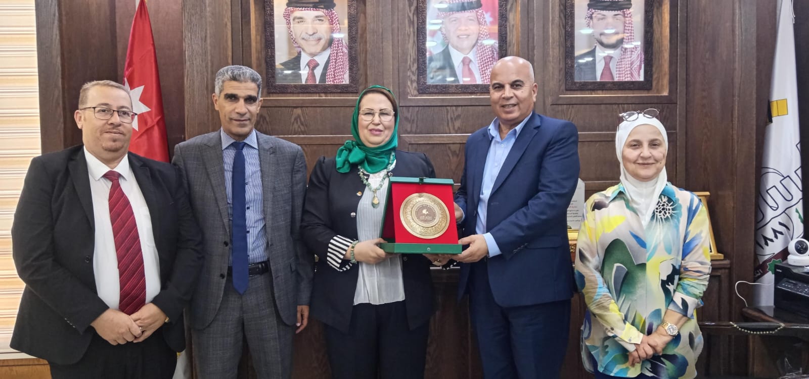 وفد مغربي رفيع يزور بلدية السلط الكبرى تمهيدًا لإعلان توأمة مع مدينتي فاس ومكناس