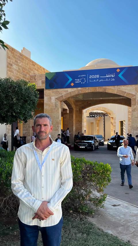 الوطنية ليست شعارًا يُقال في المناسبات ..  الوطنية موقف يُترجم بالفعل قبل القول