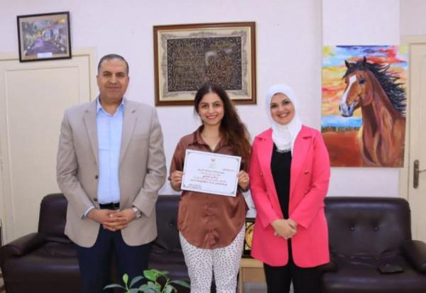 الشوابكة يهنئ الهباهبه بحصولها على شهادتين وطنيتين رفيعتين