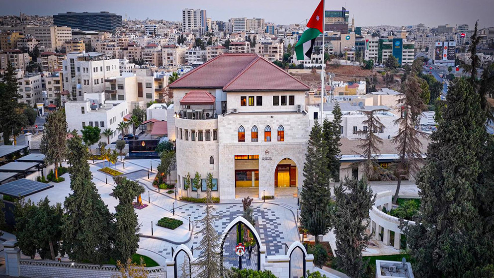 الحكومة تقدم تقريرا لمجلسي الأعيان والنواب حول الأداء الاقتصادي للعام الماضي