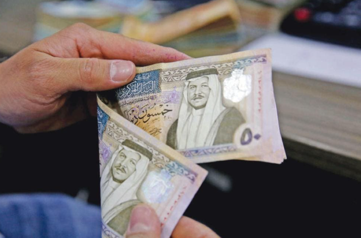 تحويل مستحقات بعثات أبناء المعلمين إلى البنوك