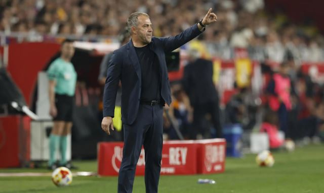 فليك يكيل المديح لثلاثي برشلونة