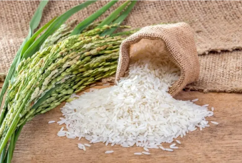 ترامب يهدّد اليابان برسوم جديدة بسبب رفضها استيراد الأرز الأميركي