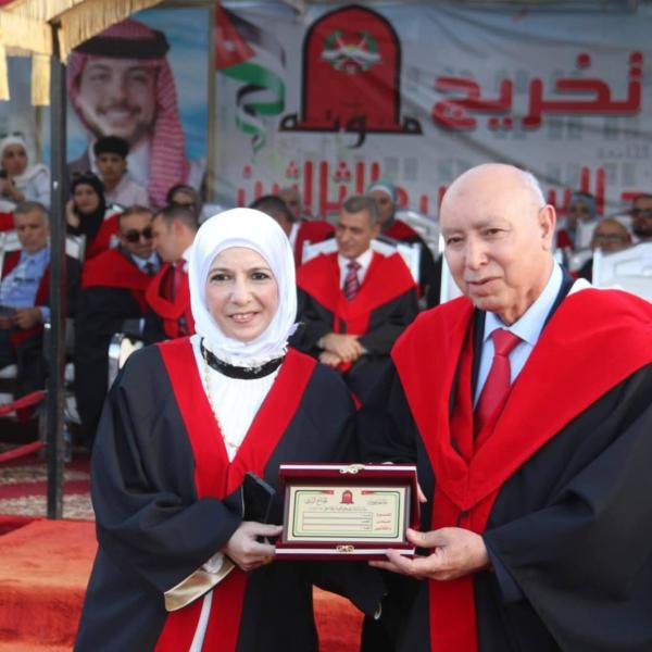 سكينة الرفوع  ..  مبارك التخرج بامتياز