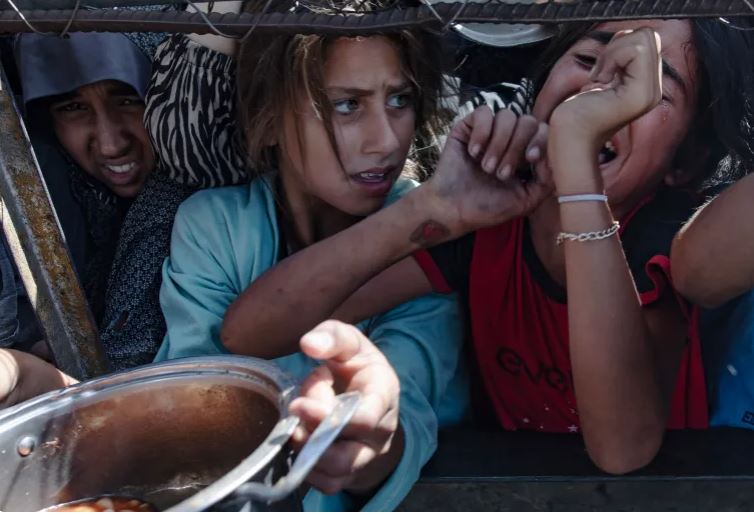 لازاريني: مليونا شخص يتعرضون للتجويع في غزة 