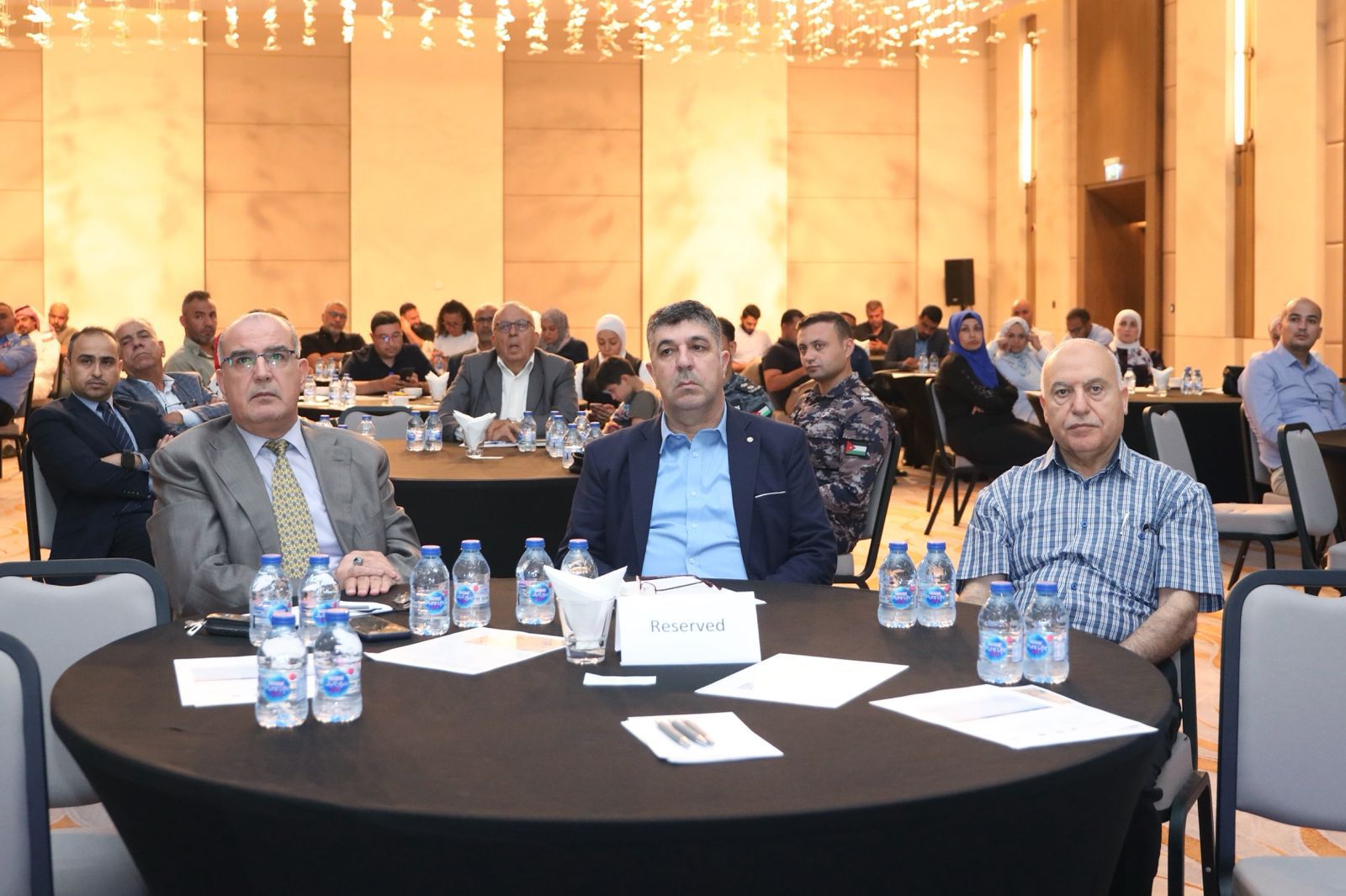 حلقة تشاورية لمناقشة دراسة الأثر البيئي لناقل "الديسي -العقبة "