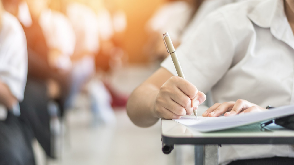 هيئة الاتصالات: حجب تطبيقات التراسل في محيط قاعات امتحانات الثانوية العامة