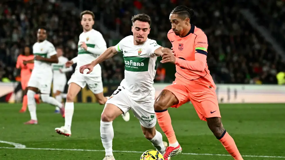 برشلونة يكشف طبيعة إصابة رافينيا ومدة غيابه