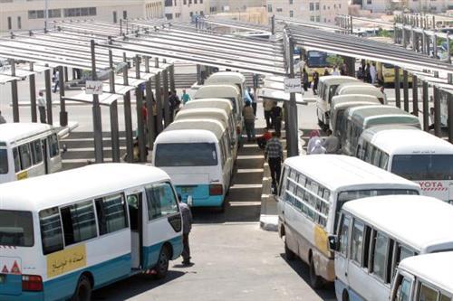 غياب خط باص يربط مجمعي الجنوب والشمال في عمّان يثير تساؤلات المواطنين