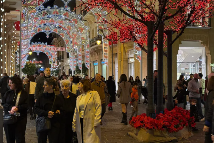 هل تعيد مواسم الأعياد الحركة إلى أسواق بيروت؟
