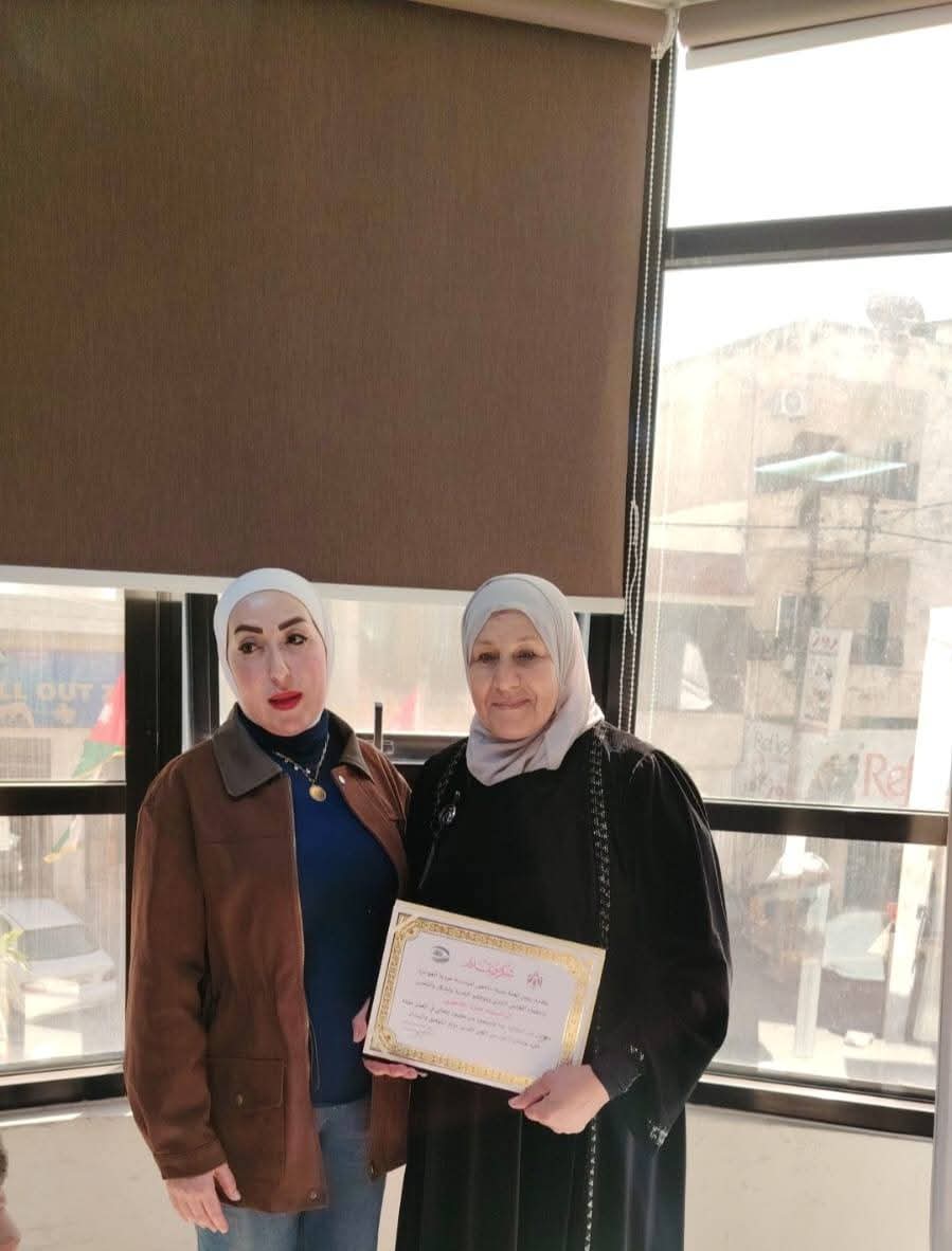 تكريم الموظفة نعمات الفاعوري بمناسبة إحالتها على التقاعد في بلدية ماحص 