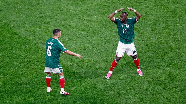 نجم الدوري السعودي يقتحم نادي الأساطير ..  وإنجلترا تنهي صمود رانجيل التاريخي