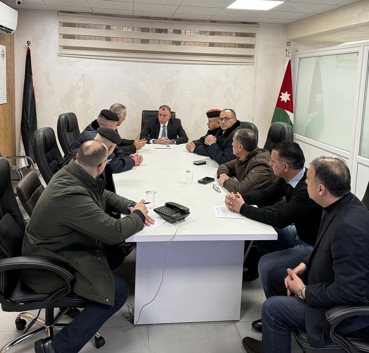 الفراية يتابع مع غرفة عمليات العاصمة آخر تطورات الظروف الجوية